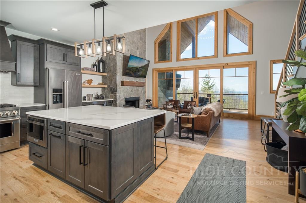 68 Fernwood Trail Elk Park, NC 28622