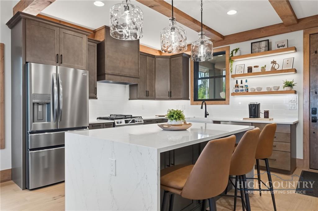 275 Vineyard Trail Banner Elk, NC 28604