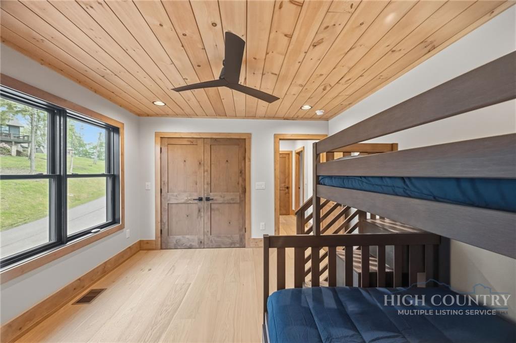 275 Vineyard Trail Banner Elk, NC 28604